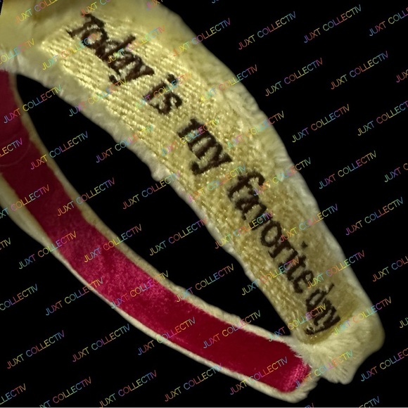 NWT Disney Parks Winnie the Pooh Ear Headband